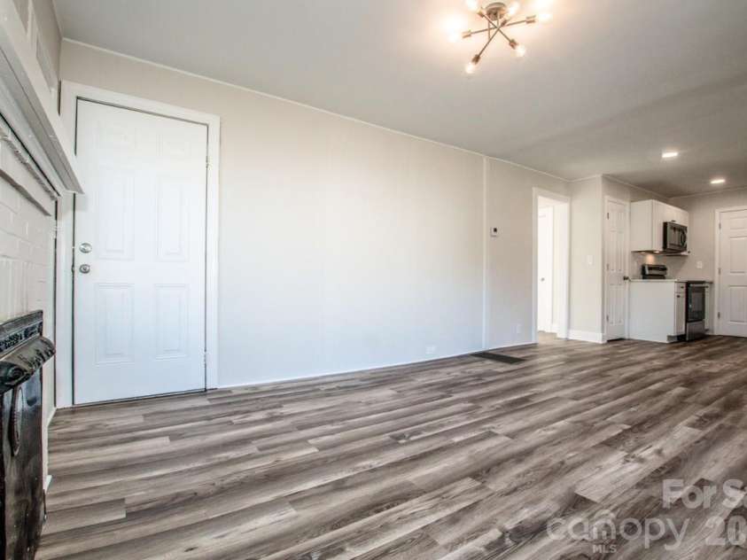 107 Rose Street, Mount Holly, NC 28120.  MLS# CAR4369199, YatesRealty ID 11313. 