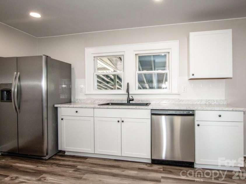 107 Rose Street, Mount Holly, NC 28120.  MLS# CAR4369199, YatesRealty ID 11313. 