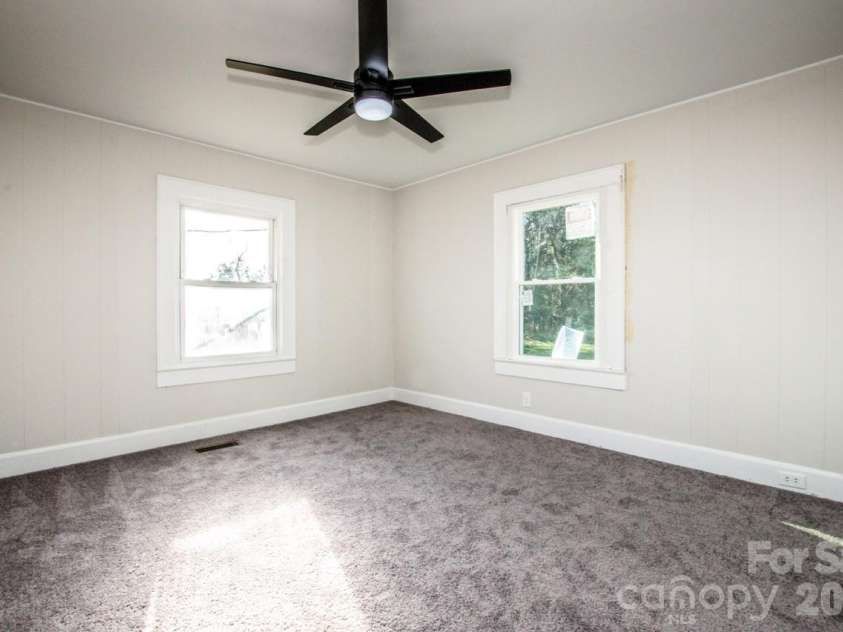 107 Rose Street, Mount Holly, NC 28120.  MLS# CAR4369199, YatesRealty ID 11313. 