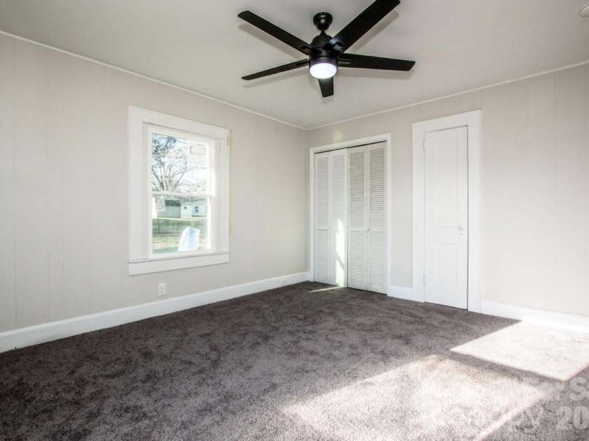 107 Rose Street, Mount Holly, NC 28120.  MLS# CAR4369199, YatesRealty ID 11313. 