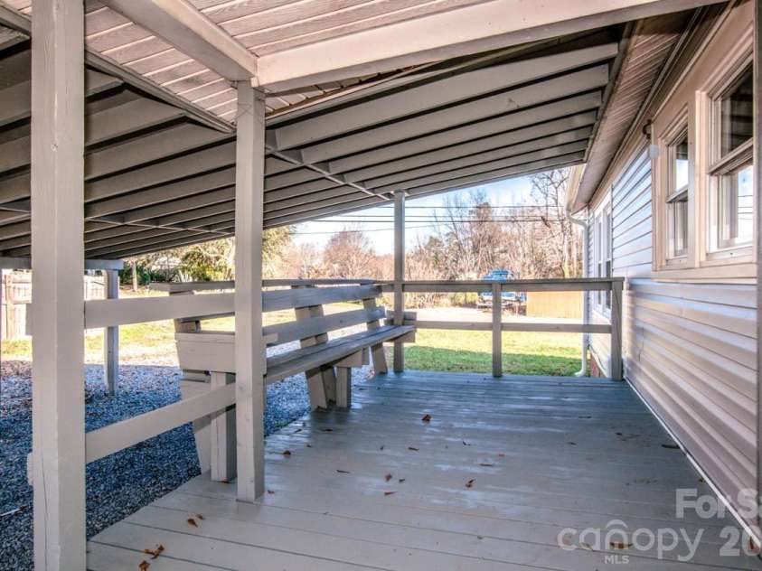 107 Rose Street, Mount Holly, NC 28120.  MLS# CAR4369199, YatesRealty ID 11313. 