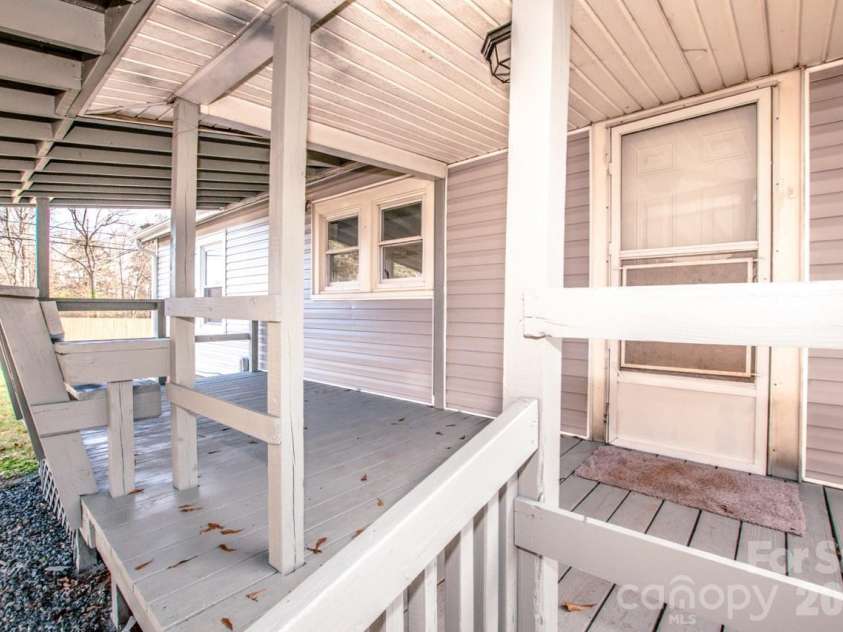 107 Rose Street, Mount Holly, NC 28120.  MLS# CAR4369199, YatesRealty ID 11313. 