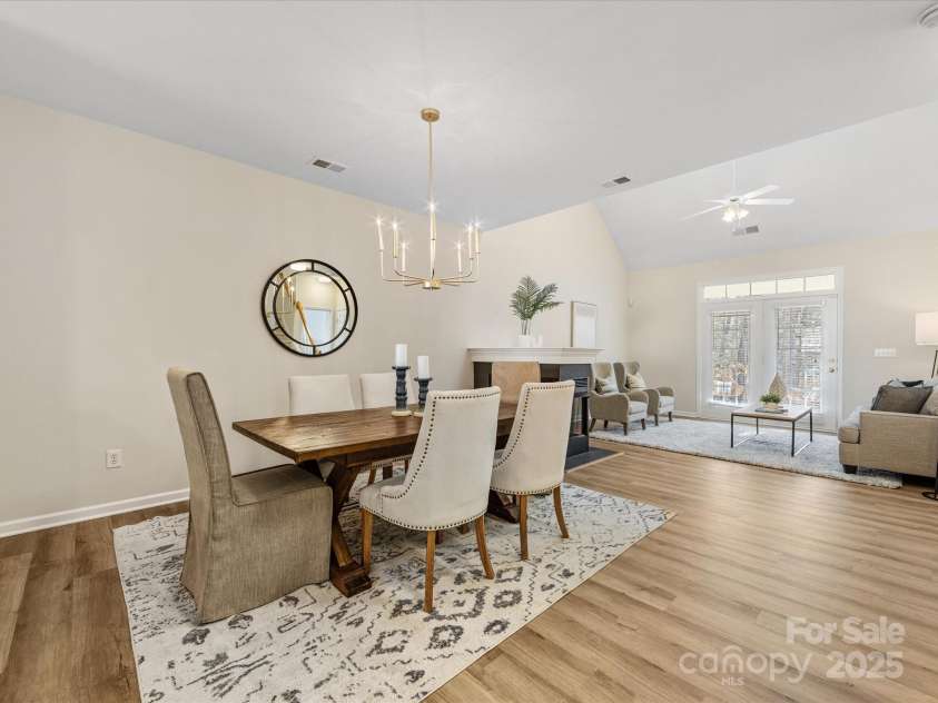 3465 Caldwell Ridge Parkway, Charlotte, NC 28213.  MLS# CAR4228133, YatesRealty ID 11313. 