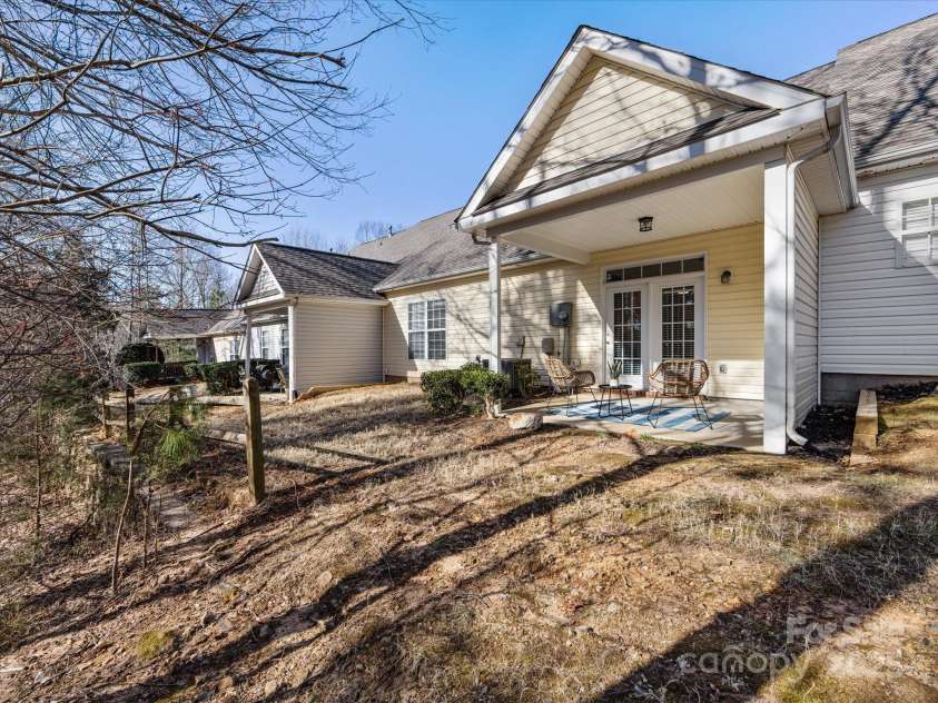 3465 Caldwell Ridge Parkway, Charlotte, NC 28213.  MLS# CAR4228133, YatesRealty ID 11313. 