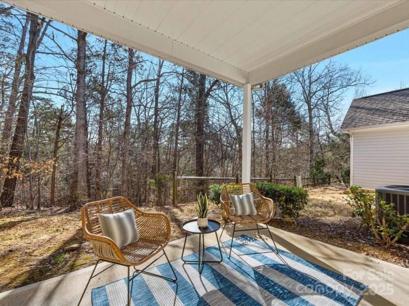 3465 Caldwell Ridge Parkway, Charlotte, NC 28213.  MLS# CAR4228133, YatesRealty ID 11313. 