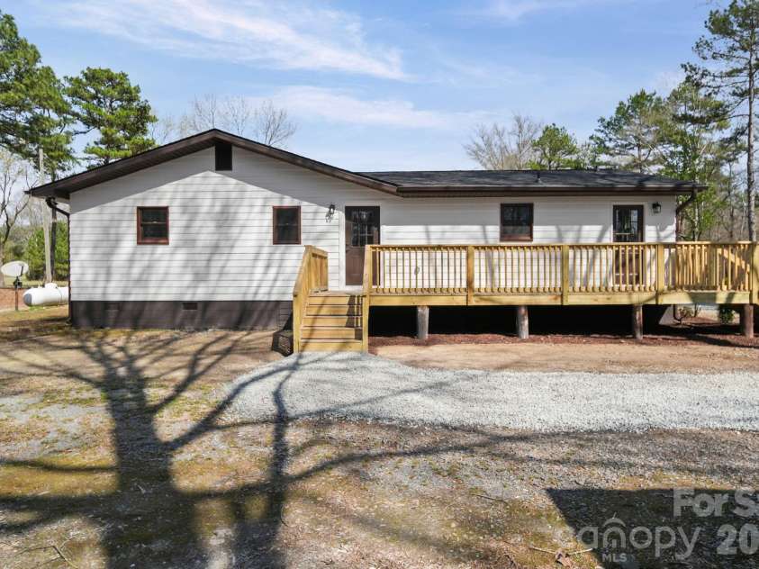5808 Flint Ridge Church Road, Marshville, NC 28103.  MLS# CAR4359690, YatesRealty ID 11314. 