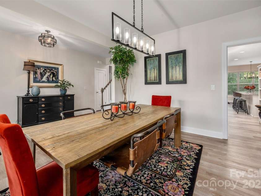 8209 Bella Vista Court, Charlotte, NC 28216.  MLS# CAR4243741, YatesRealty ID 11314. 