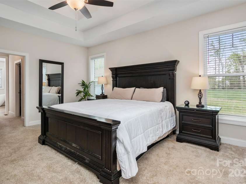 8209 Bella Vista Court, Charlotte, NC 28216.  MLS# CAR4243741, YatesRealty ID 11314. 