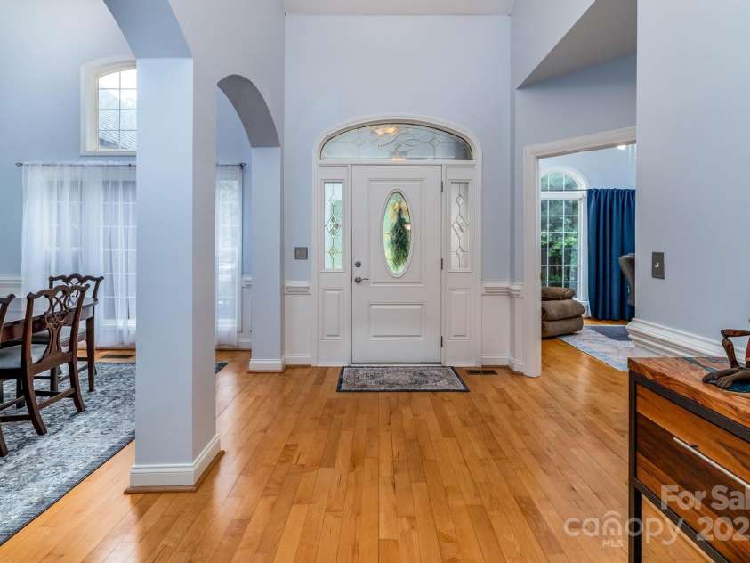 2518 Wellesbourne Lane, Sherrills Ford, NC 28673.  MLS# CAR4161620, YatesRealty ID 11315. 