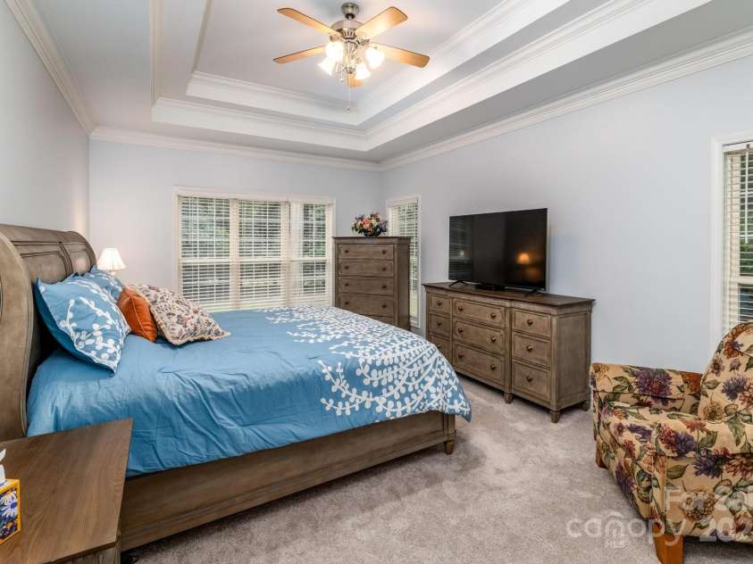 2518 Wellesbourne Lane, Sherrills Ford, NC 28673.  MLS# CAR4161620, YatesRealty ID 11315. 