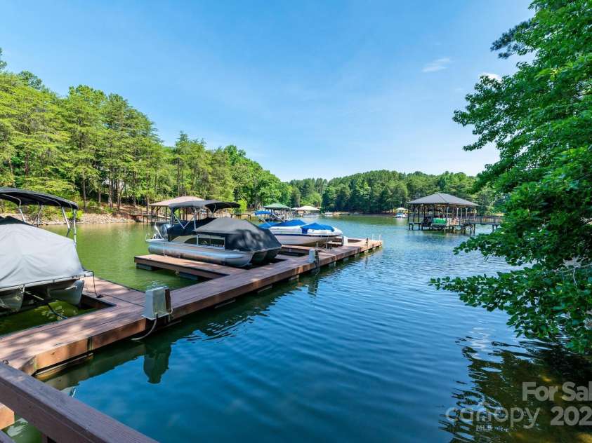 2518 Wellesbourne Lane, Sherrills Ford, NC 28673.  MLS# CAR4161620, YatesRealty ID 11315. 