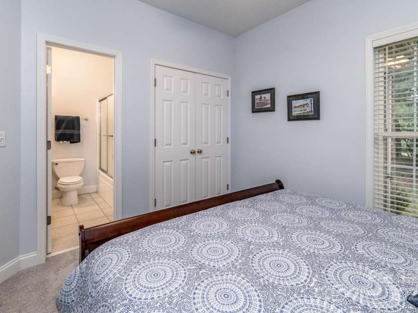2518 Wellesbourne Lane, Sherrills Ford, NC 28673.  MLS# CAR4161620, YatesRealty ID 11315. 