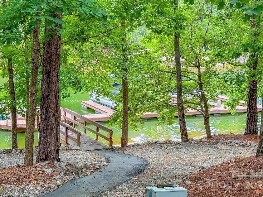 2518 Wellesbourne Lane, Sherrills Ford, NC 28673.  MLS# CAR4161620, YatesRealty ID 11315. 