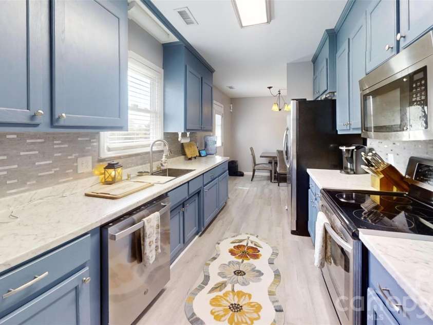 2929 Charles Court, Lincolnton, NC 28092.  MLS# CAR4366436, YatesRealty ID 11316. 