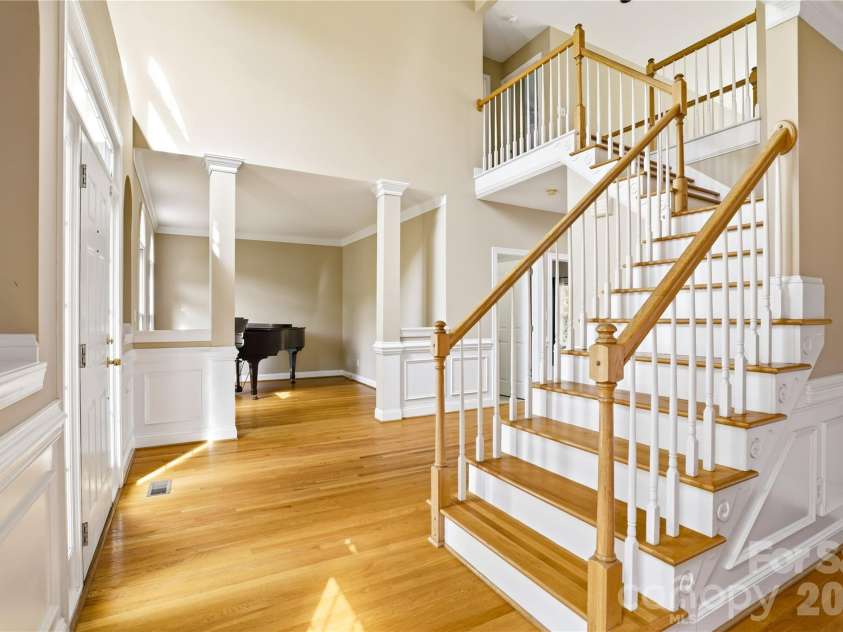 6123 Abergele Lane, Matthews, NC 28104.  MLS# CAR4361724, YatesRealty ID 11317. 