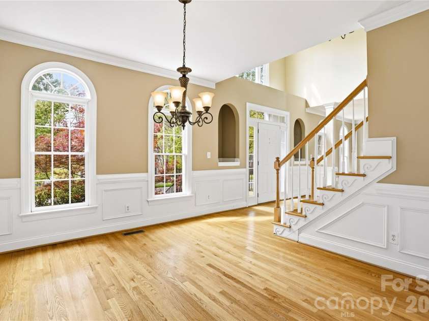 6123 Abergele Lane, Matthews, NC 28104.  MLS# CAR4361724, YatesRealty ID 11317. 