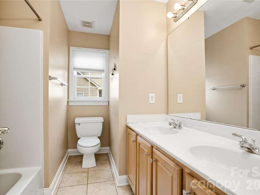 6123 Abergele Lane, Matthews, NC 28104.  MLS# CAR4361724, YatesRealty ID 11317. 