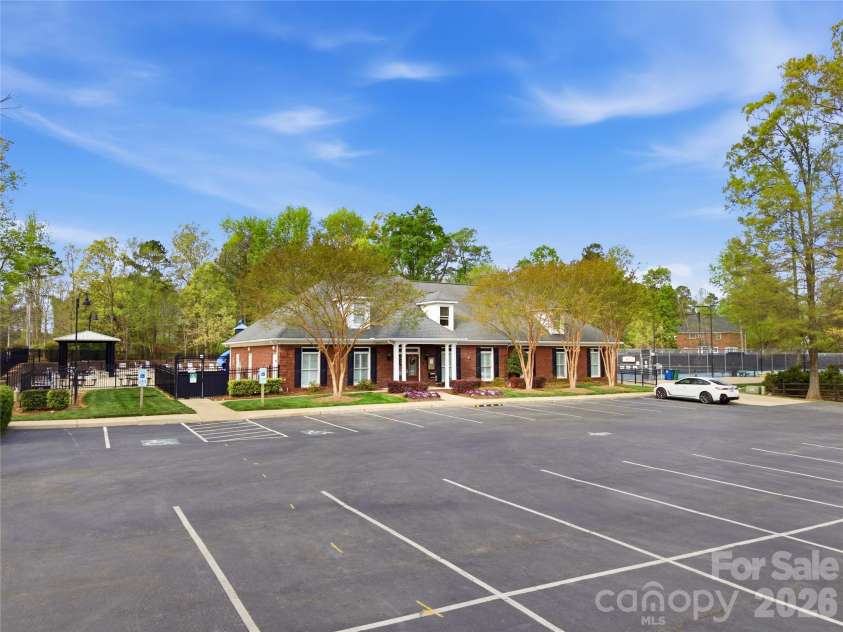 6123 Abergele Lane, Matthews, NC 28104.  MLS# CAR4361724, YatesRealty ID 11317. 