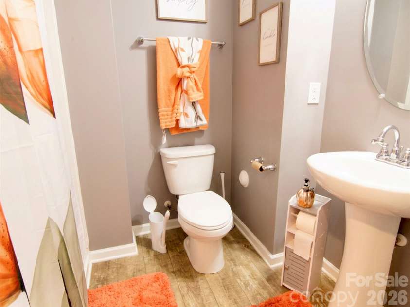 121 Asbury Place, Lexington, NC 27295.  MLS# CAR4352347, YatesRealty ID 11318. Bathroom Main Level