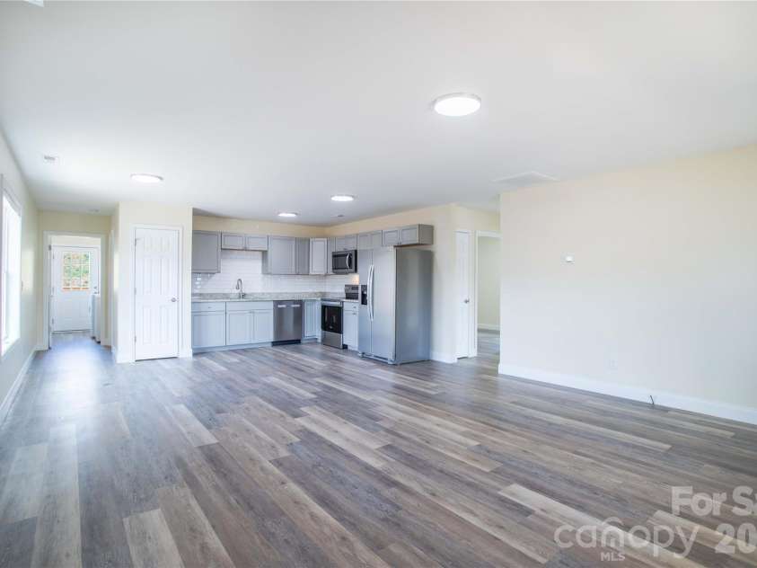 191 Patriot Place, Mars Hill, NC 28754.  MLS# CAR4366496, YatesRealty ID 11319. 