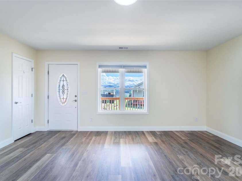 191 Patriot Place, Mars Hill, NC 28754.  MLS# CAR4366496, YatesRealty ID 11319. 