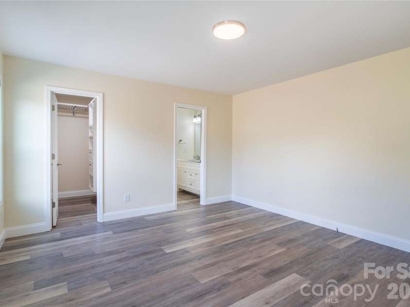 191 Patriot Place, Mars Hill, NC 28754.  MLS# CAR4366496, YatesRealty ID 11319. 