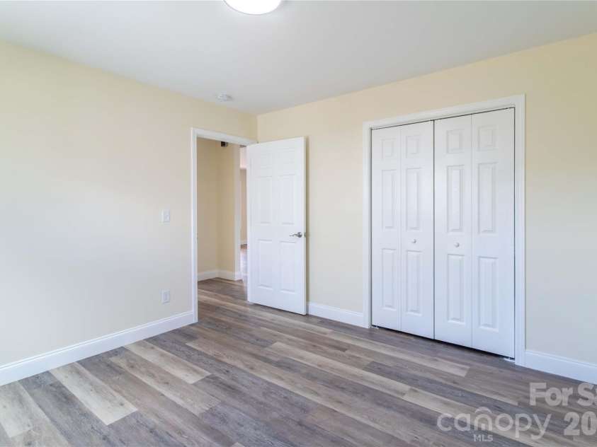 191 Patriot Place, Mars Hill, NC 28754.  MLS# CAR4366496, YatesRealty ID 11319. 