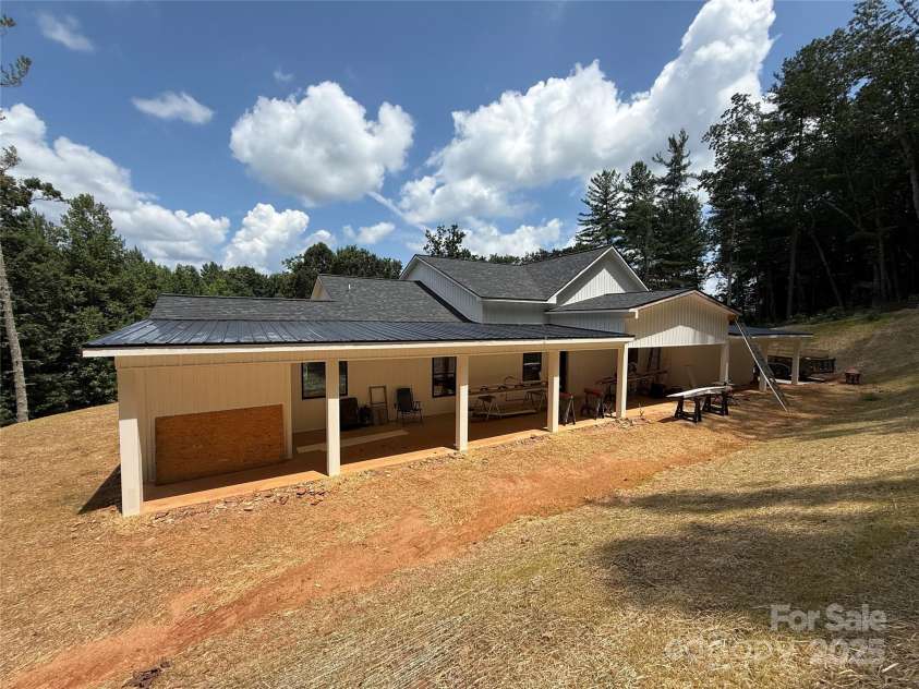 1721 Songbird Court, Lenoir, NC 28645.  MLS# CAR4287152, YatesRealty ID 1132. 