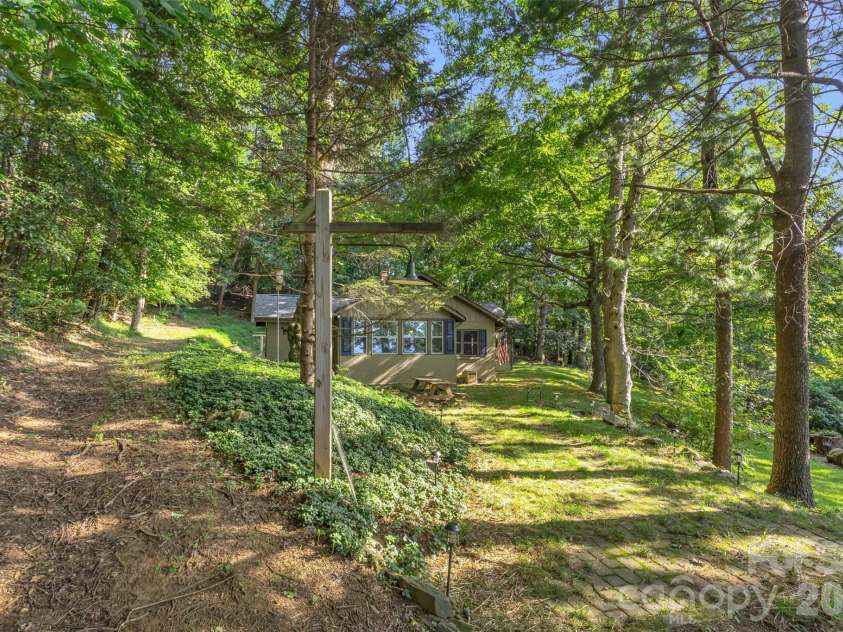 3605 Skyuka Mountain Road, Columbus, NC 28722.  MLS# CAR4289447, YatesRealty ID 11320. 