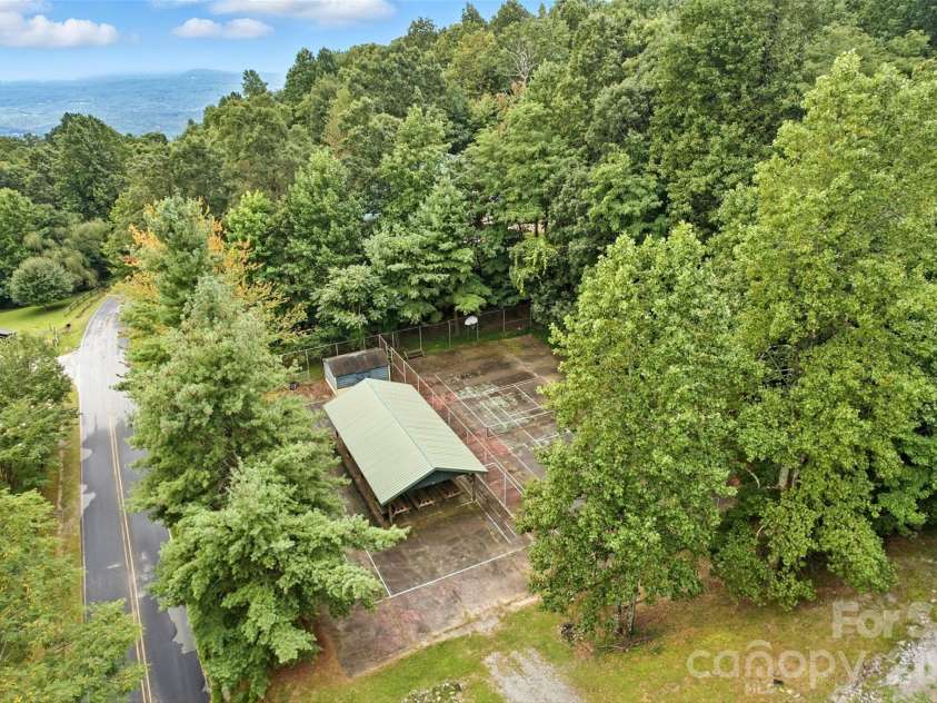 3605 Skyuka Mountain Road, Columbus, NC 28722.  MLS# CAR4289447, YatesRealty ID 11320. 