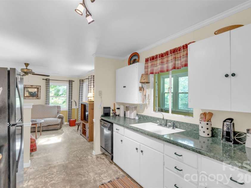 3605 Skyuka Mountain Road, Columbus, NC 28722.  MLS# CAR4289447, YatesRealty ID 11320. Kitchen