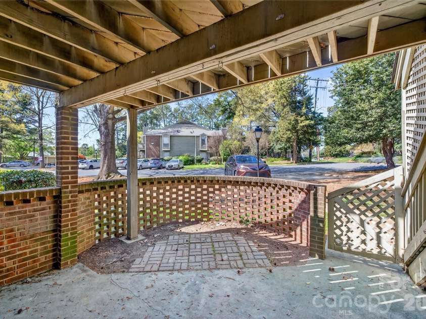 1612 Sharon Road, Charlotte, NC 28210.  MLS# CAR4364547, YatesRealty ID 11321. 