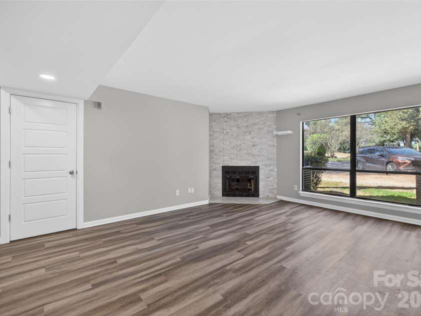 1612 Sharon Road, Charlotte, NC 28210.  MLS# CAR4364547, YatesRealty ID 11321. 