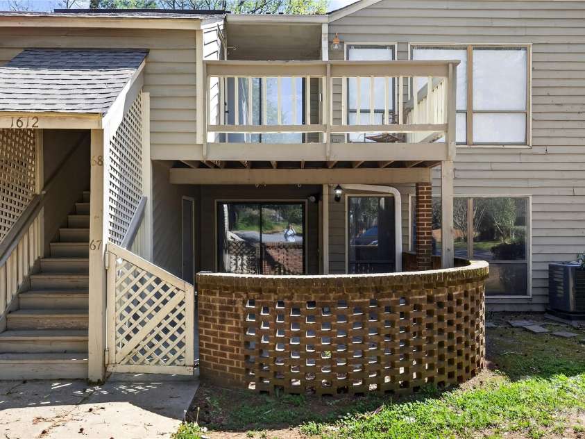 1612 Sharon Road, Charlotte, NC 28210.  MLS# CAR4364547, YatesRealty ID 11321. 