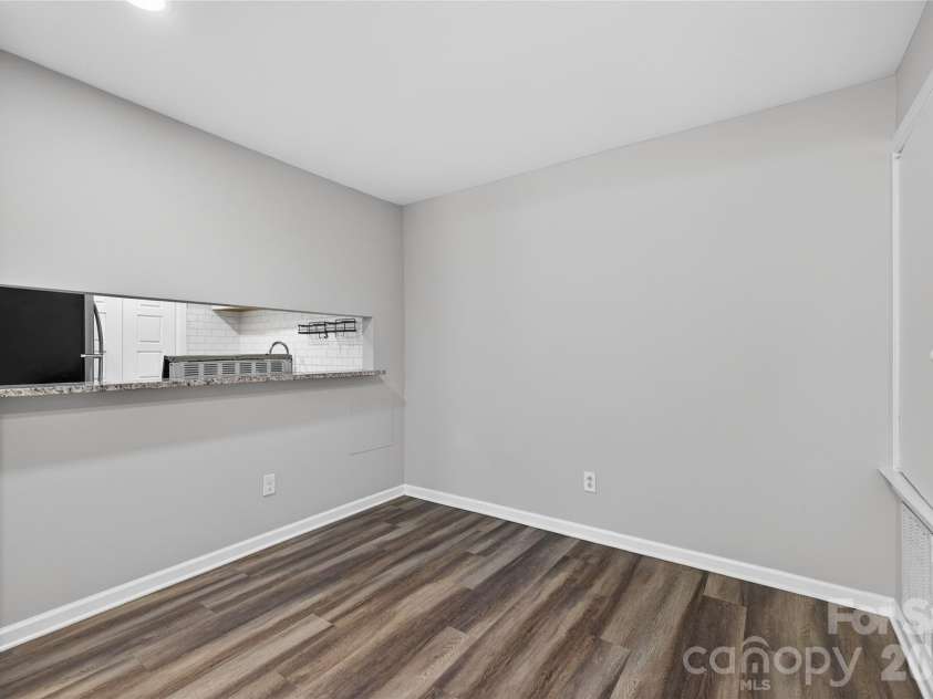 1612 Sharon Road, Charlotte, NC 28210.  MLS# CAR4364547, YatesRealty ID 11321. 