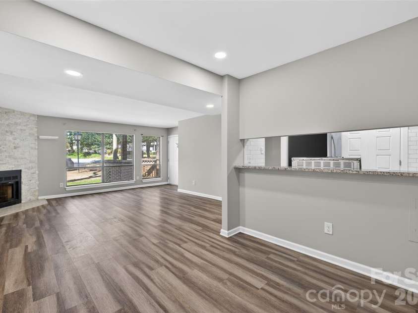 1612 Sharon Road, Charlotte, NC 28210.  MLS# CAR4364547, YatesRealty ID 11321. 