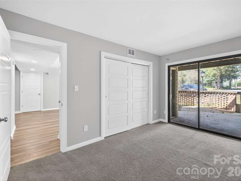 1612 Sharon Road, Charlotte, NC 28210.  MLS# CAR4364547, YatesRealty ID 11321. 