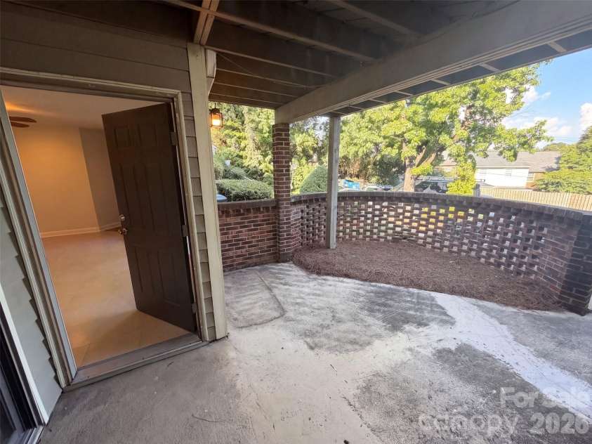 1612 Sharon Road, Charlotte, NC 28210.  MLS# CAR4415970, YatesRealty ID 11321. 