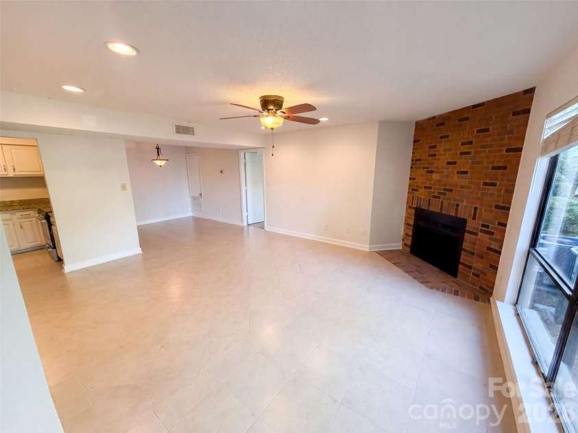 1612 Sharon Road, Charlotte, NC 28210.  MLS# CAR4415970, YatesRealty ID 11321. 