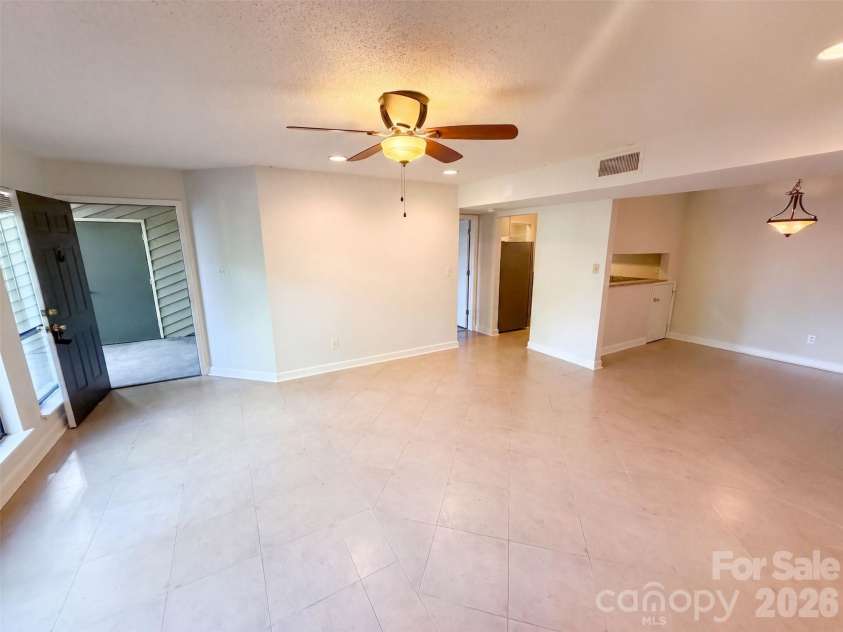 1612 Sharon Road, Charlotte, NC 28210.  MLS# CAR4415970, YatesRealty ID 11321. 