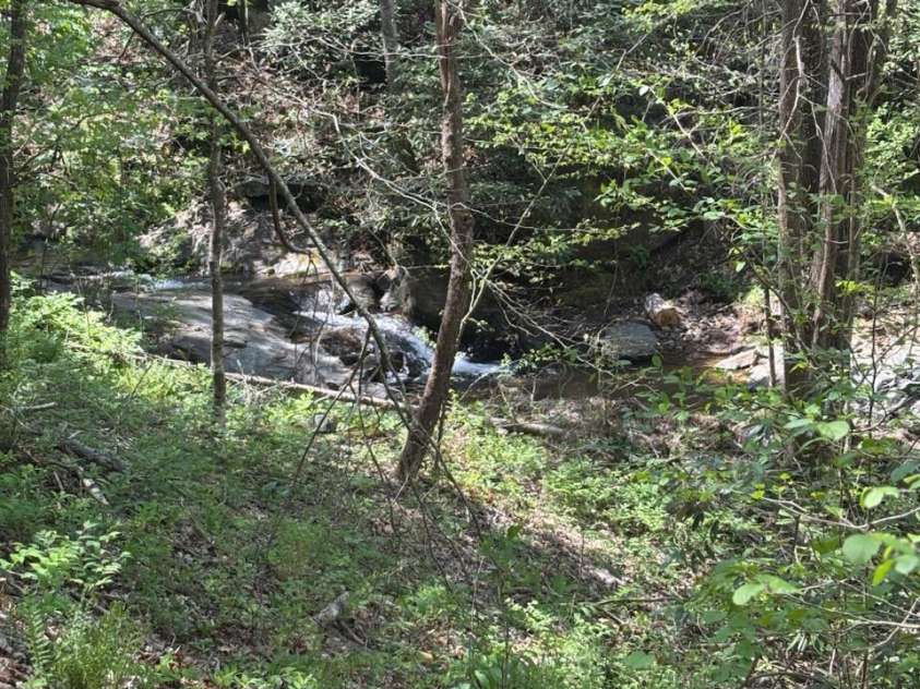 324 Marble Mine Road, Bakersville, NC 28705.  MLS# CAR4237907, YatesRealty ID 11321. 