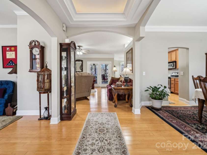 10620 Ford Road, Charlotte, NC 28214.  MLS# CAR4277781, YatesRealty ID 11322. 