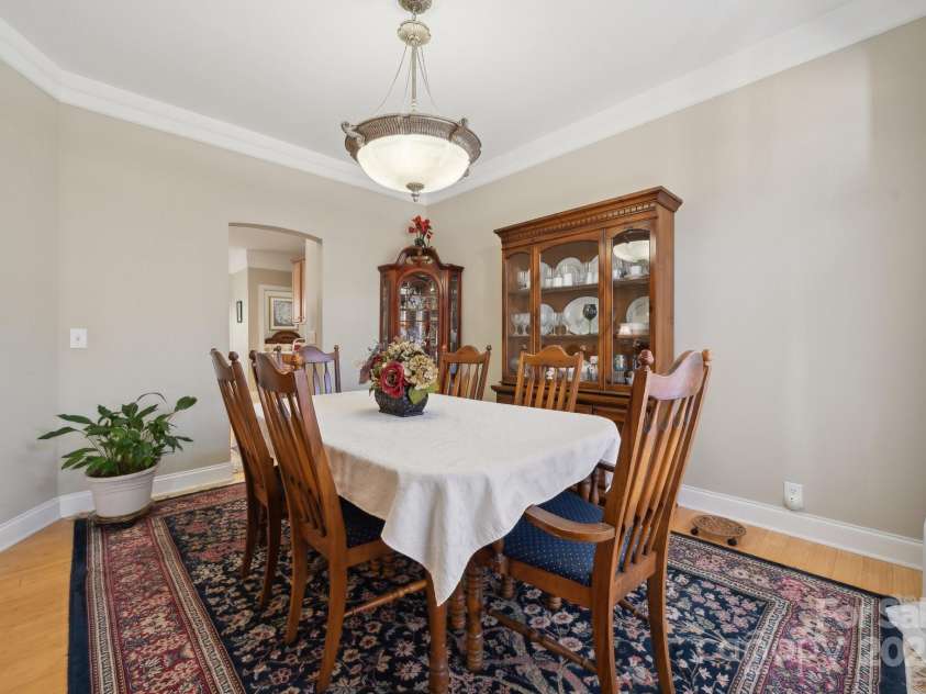 10620 Ford Road, Charlotte, NC 28214.  MLS# CAR4277781, YatesRealty ID 11322. 