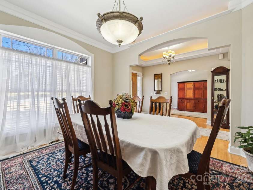 10620 Ford Road, Charlotte, NC 28214.  MLS# CAR4277781, YatesRealty ID 11322. 