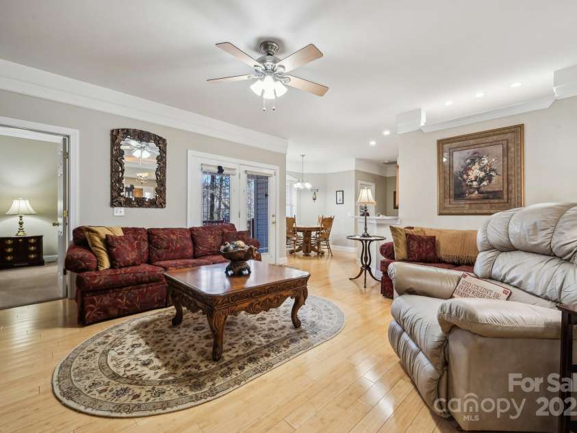 10620 Ford Road, Charlotte, NC 28214.  MLS# CAR4277781, YatesRealty ID 11322. 