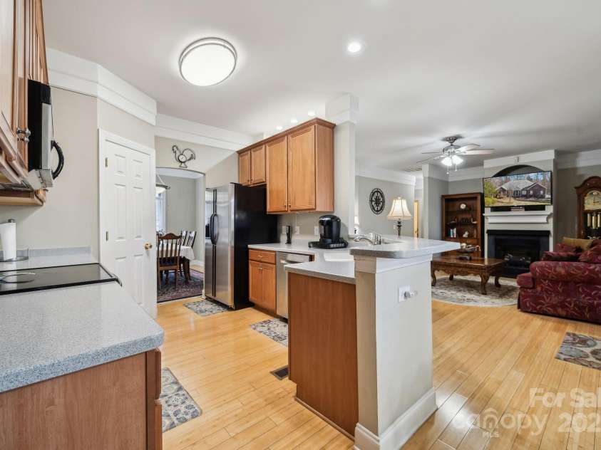 10620 Ford Road, Charlotte, NC 28214.  MLS# CAR4277781, YatesRealty ID 11322. 