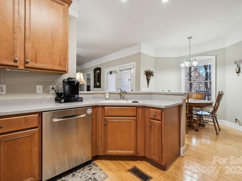 10620 Ford Road, Charlotte, NC 28214.  MLS# CAR4277781, YatesRealty ID 11322. 