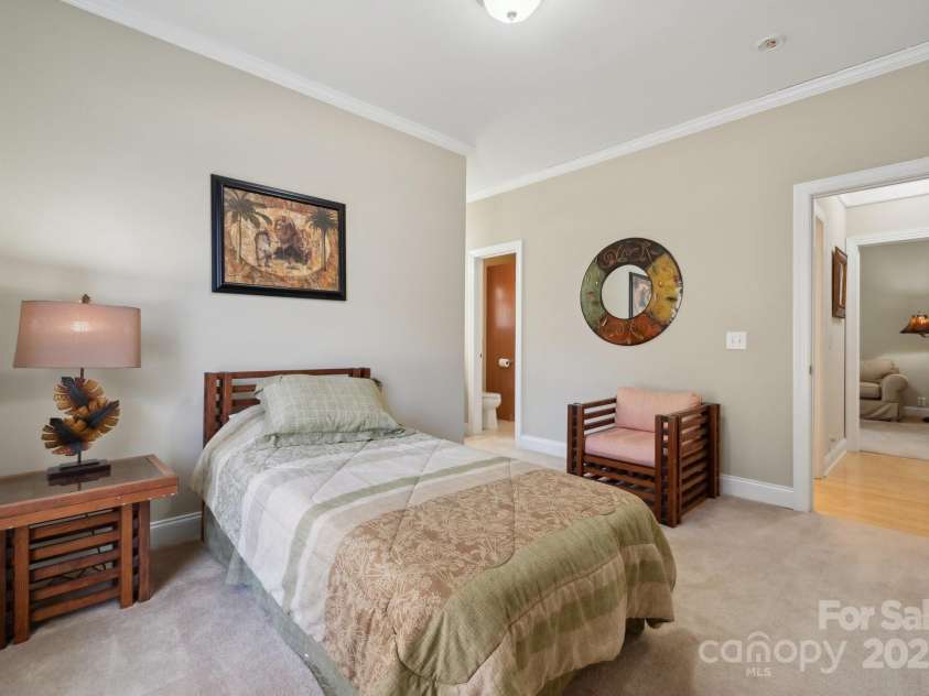10620 Ford Road, Charlotte, NC 28214.  MLS# CAR4277781, YatesRealty ID 11322. 