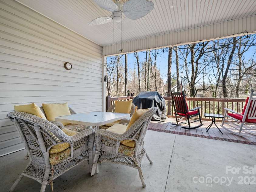 10620 Ford Road, Charlotte, NC 28214.  MLS# CAR4277781, YatesRealty ID 11322. 