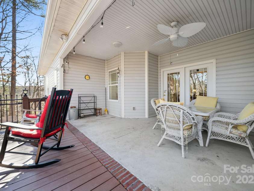 10620 Ford Road, Charlotte, NC 28214.  MLS# CAR4277781, YatesRealty ID 11322. 